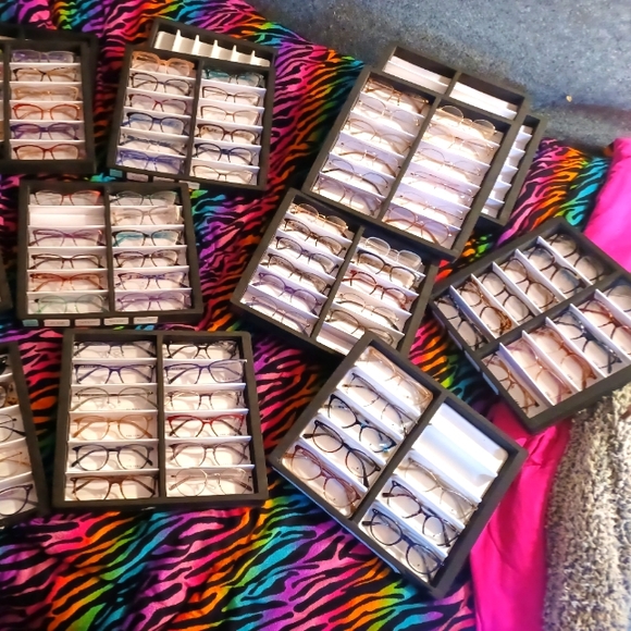 Designer eye glasses - Picture 1 of 8